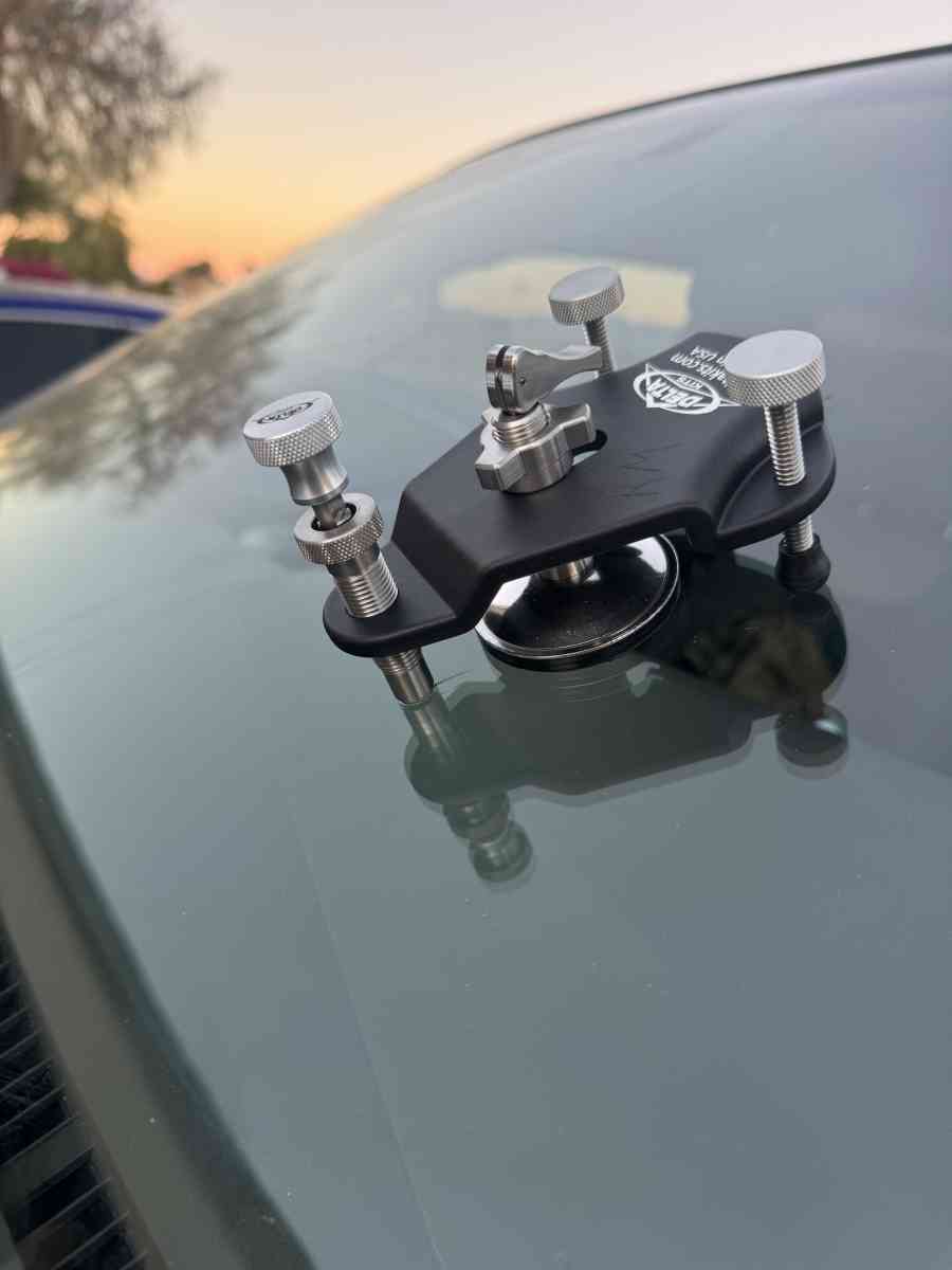 Windshield rock chips or replacement - Phoenix, Arizona - FleaMarketBay