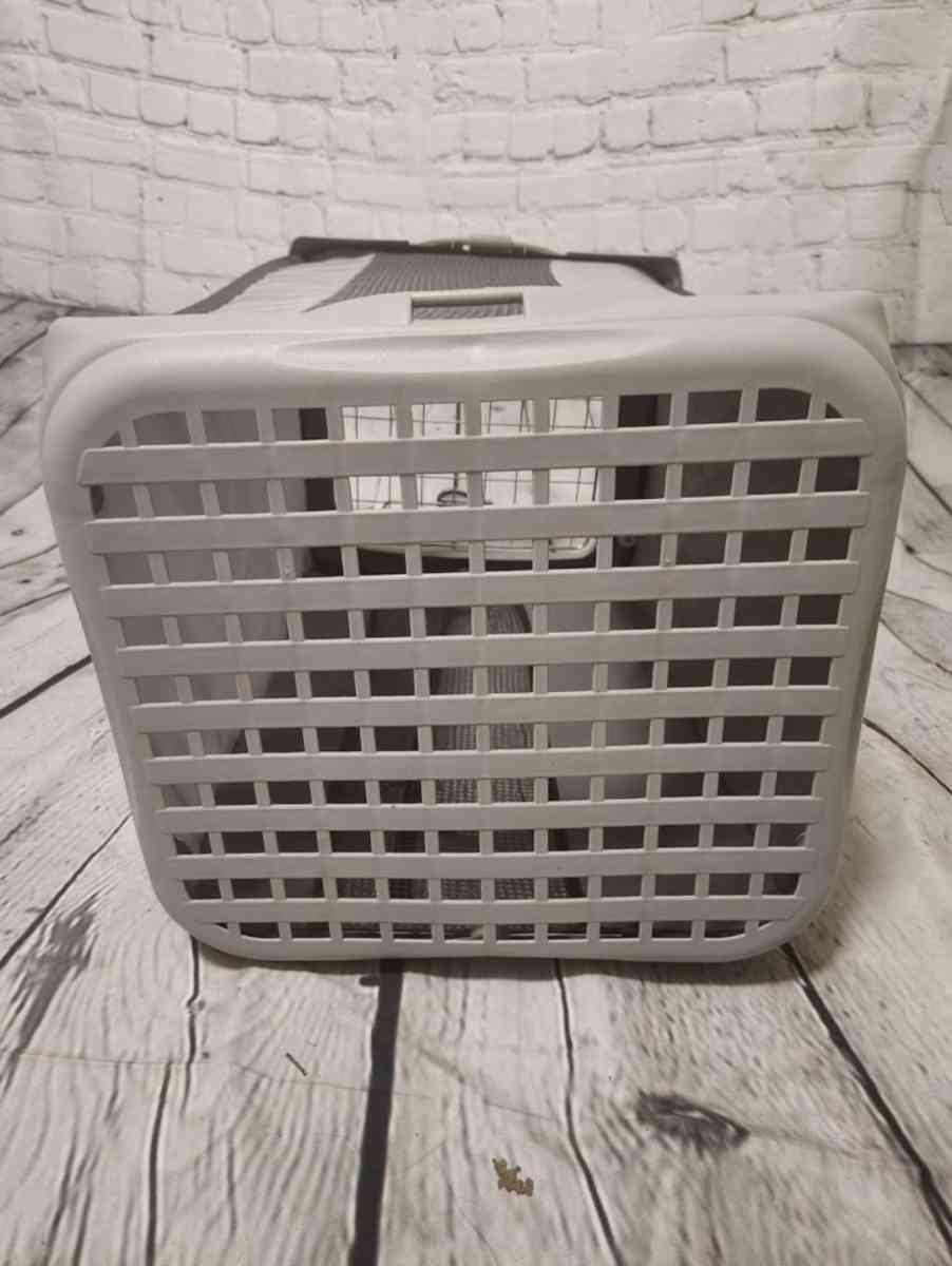 Pop Open Gray Pet Crate - Kansas City, Missouri - FleaMarketBay