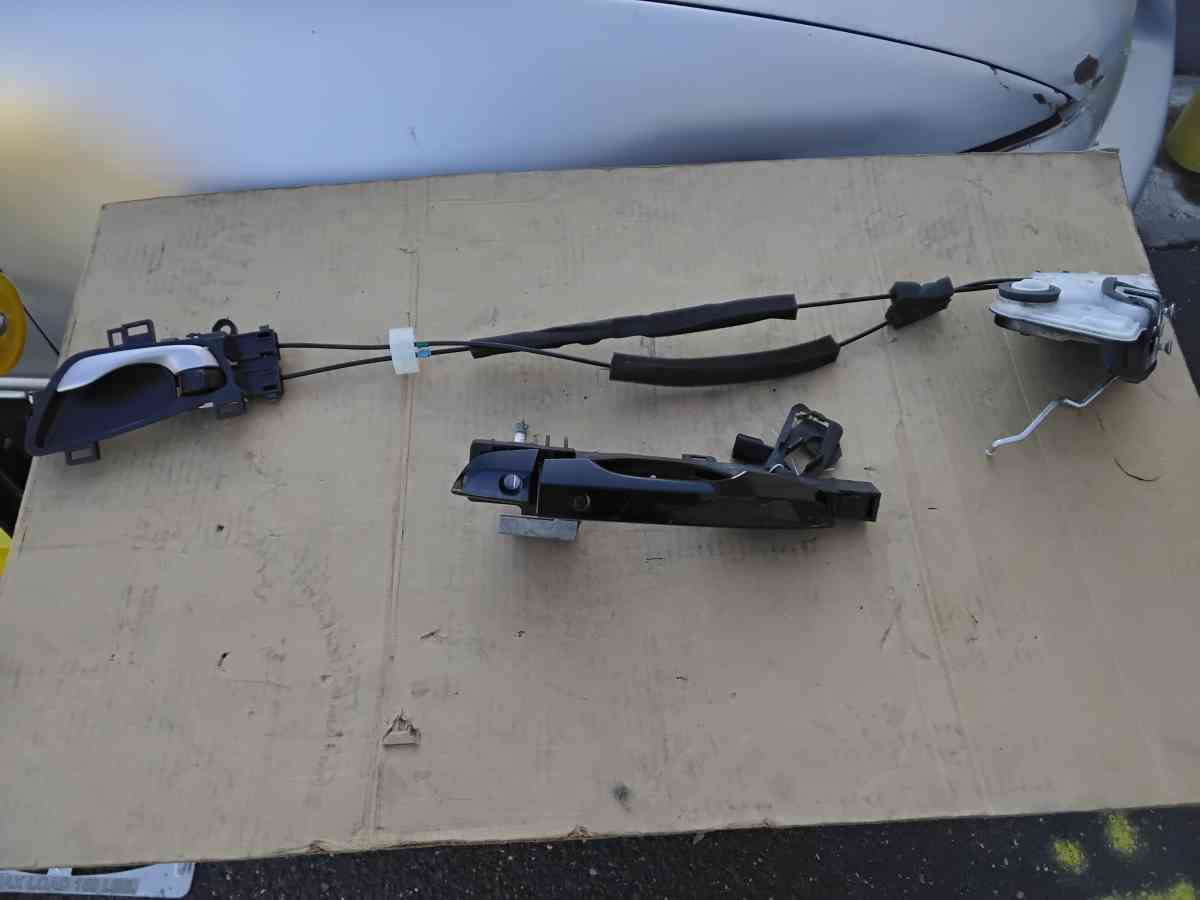 2018 Honda Civic Left Front Door Power Handles Like New - Williamstown, New Jersey