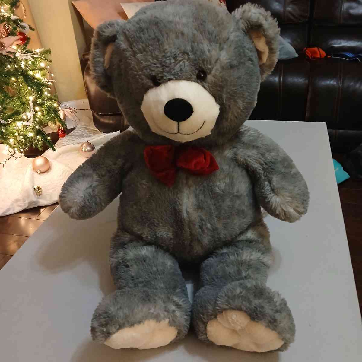 Giant Teddy Bear 27inch x 18 inch - Indianapolis, Indiana - FleaMarketBay