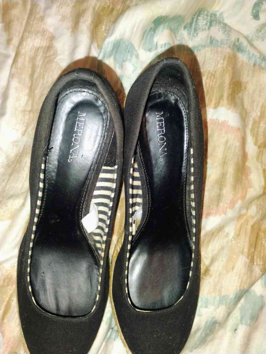 heals - Bellingham, Washington - FleaMarketBay