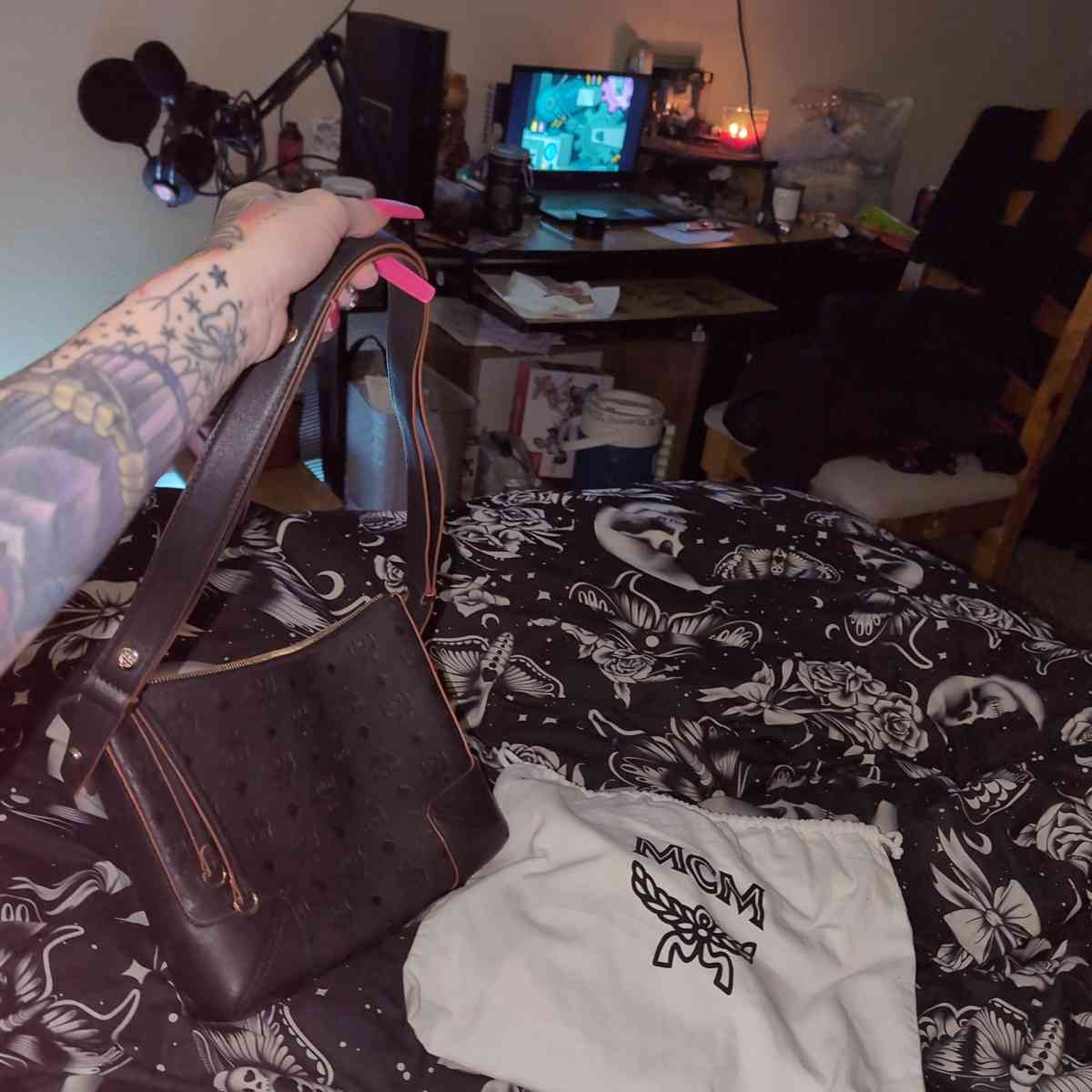 MCM authentic Klara medium shoulder bag - Wichita, Kansas - FleaMarketBay