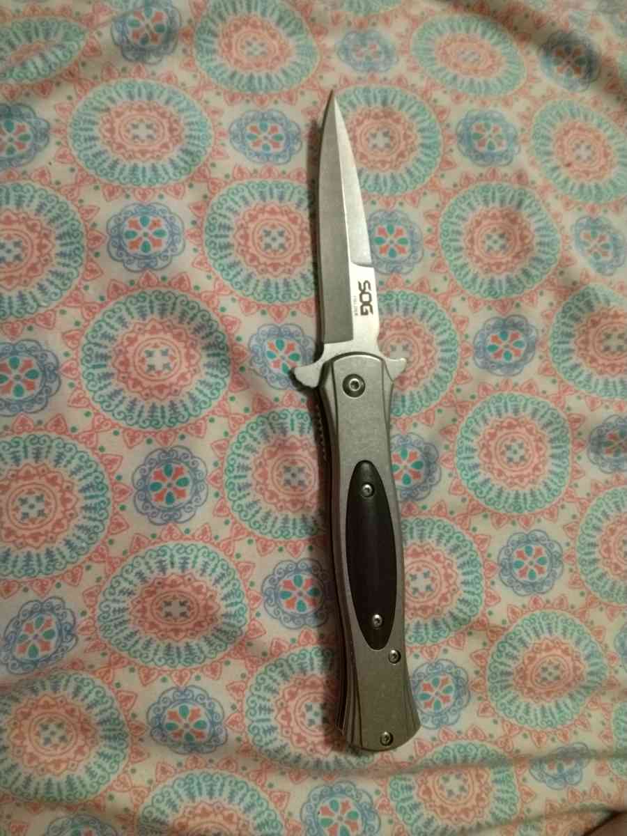 med pocket knife