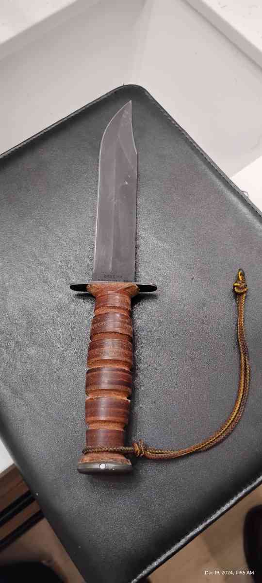 Commemorative 1992 USMC KaBar Fixed Blade Knife with Sheath - Mesa, Arizona - FleaMarketBay