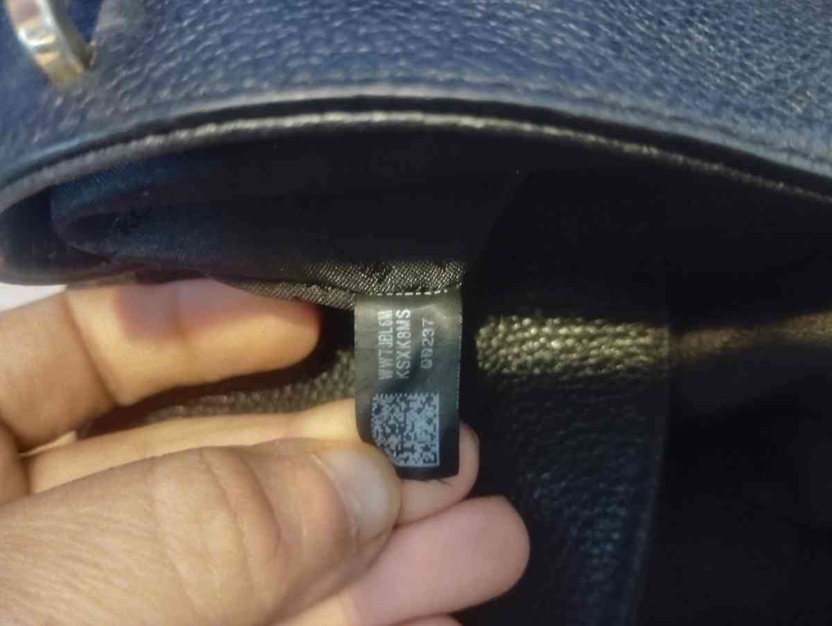 Michael Kors Purse - Sparta, Michigan - FleaMarketBay