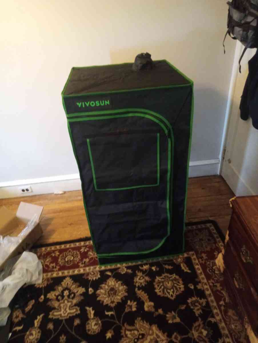 vivosun grow tent - Reading, Pennsylvania