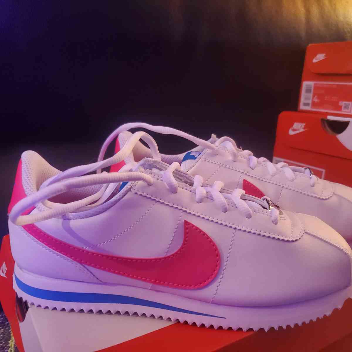 rare nike cortez - Sun City, Arizona - FleaMarketBay
