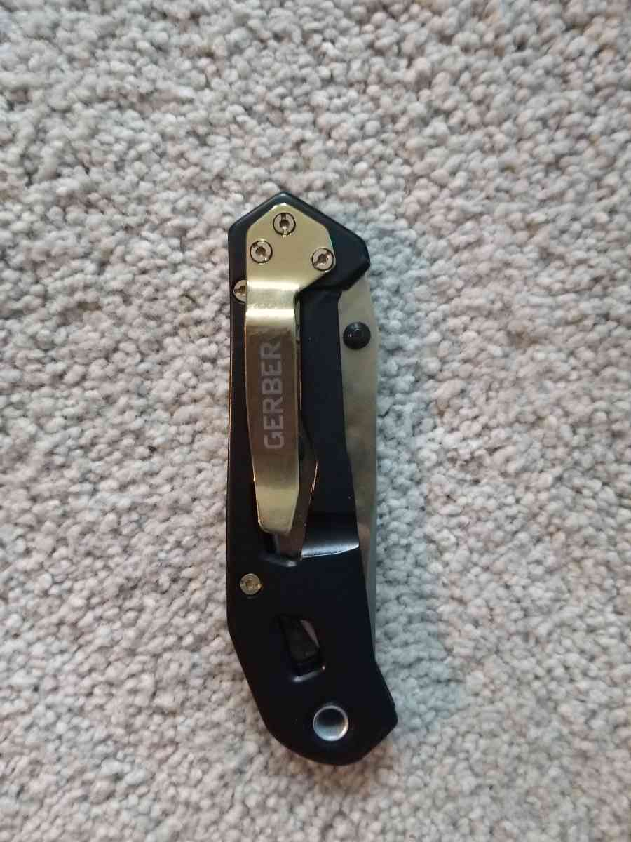 Gerber pocket knife - South Bend, Indiana - FleaMarketBay
