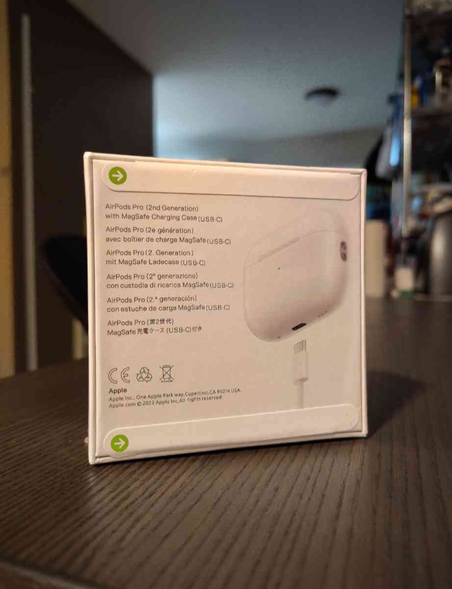 Apple AirPod Pro 2 - Portland, Oregon - FleaMarketBay