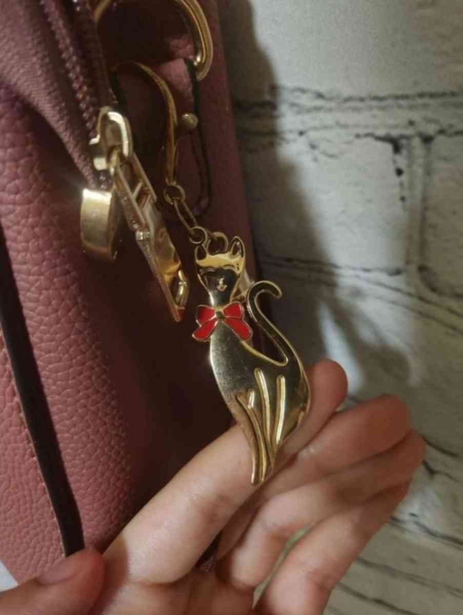 Womens AMVIKS Pink and White Shoulder Bag - Kansas City, Missouri - FleaMarketBay