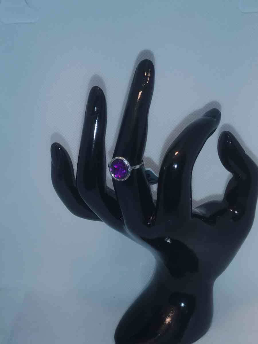 Purple Oval Cut Ring - Roanoke, Virginia - FleaMarketBay