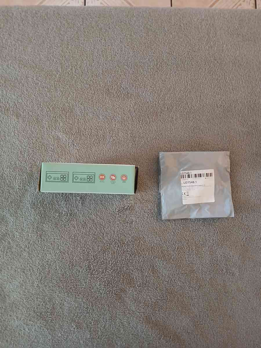 8 Bit King 4K Extreme Mini Game Box HDMI FD600 - North Hollywood, California - FleaMarketBay