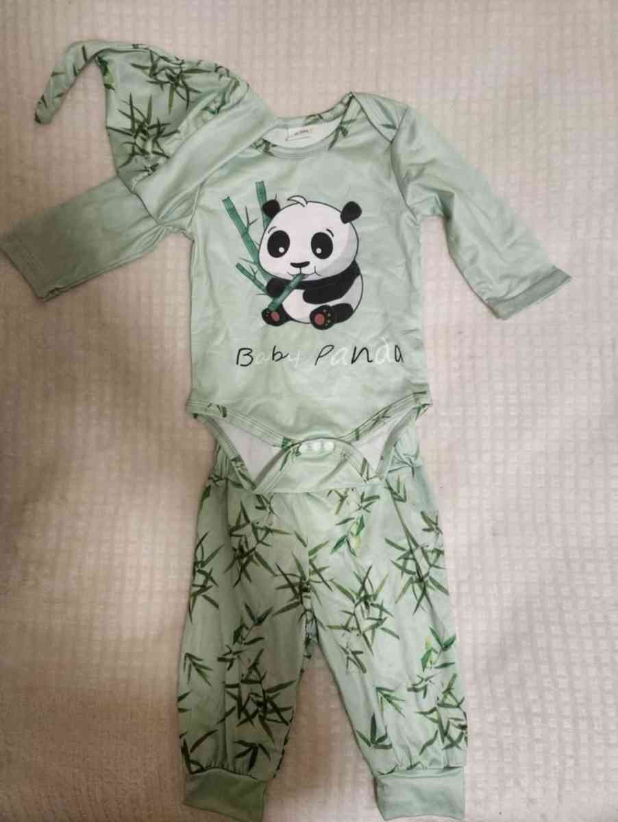 0 to 3 Months Baby Boys Panda Green Pajamas Set
