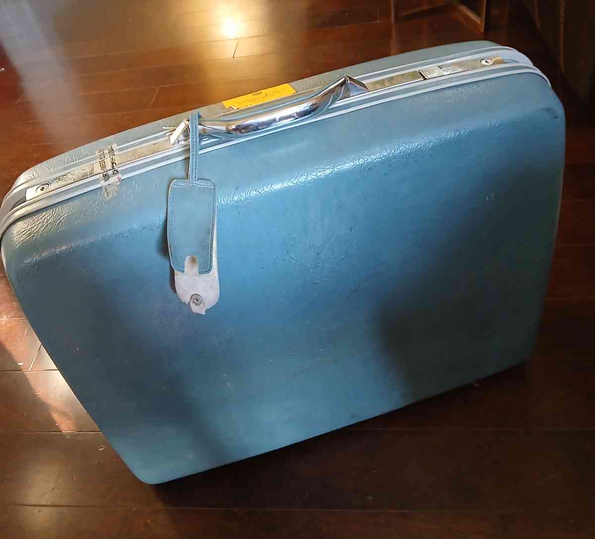 Samsonite vintage suitcase - Indianapolis, Indiana - FleaMarketBay