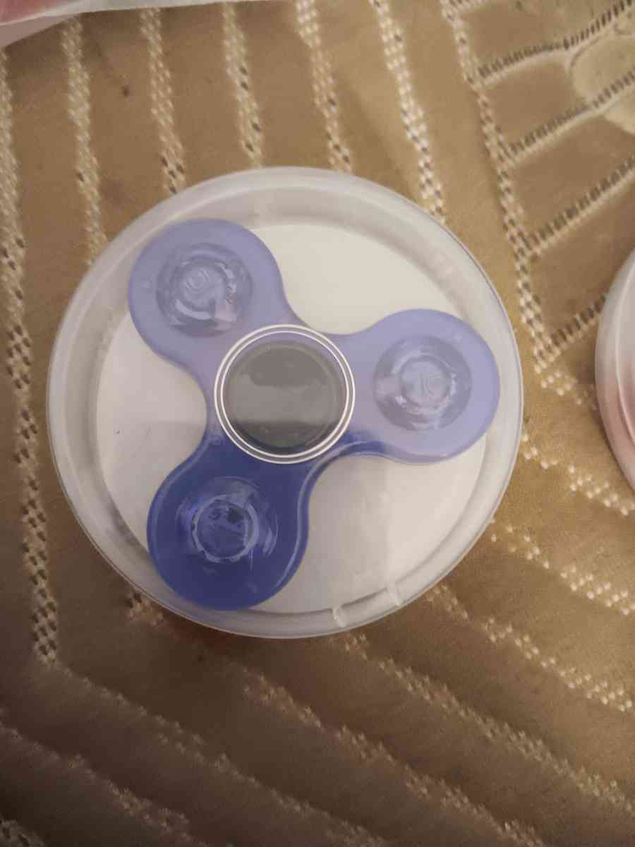 led light up pop it fidget spinner new - Jermyn, Pennsylvania - FleaMarketBay
