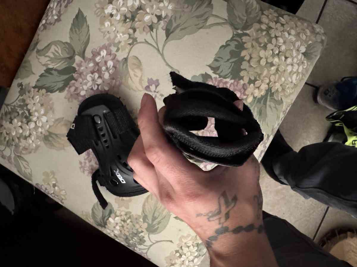 Riding gear - Aguila, Arizona - FleaMarketBay