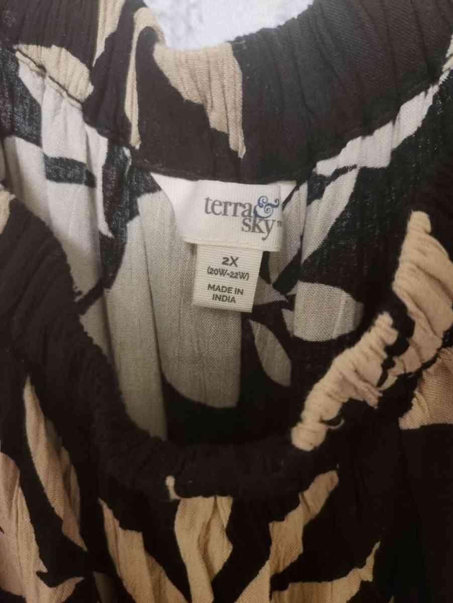 2X Womens Terra and Sky Long Black Dress - Kansas City, Missouri - FleaMarketBay