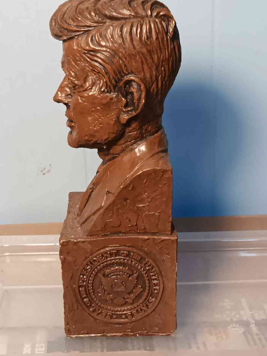 presidente Kennedy Geneesis Oricinal Edition 1973 s - Haralson, Georgia - FleaMarketBay