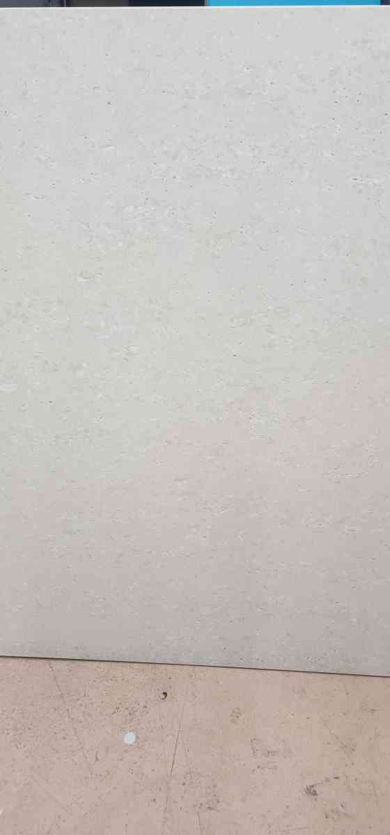 porcelain Tile travertine like - North Hollywood, California - FleaMarketBay