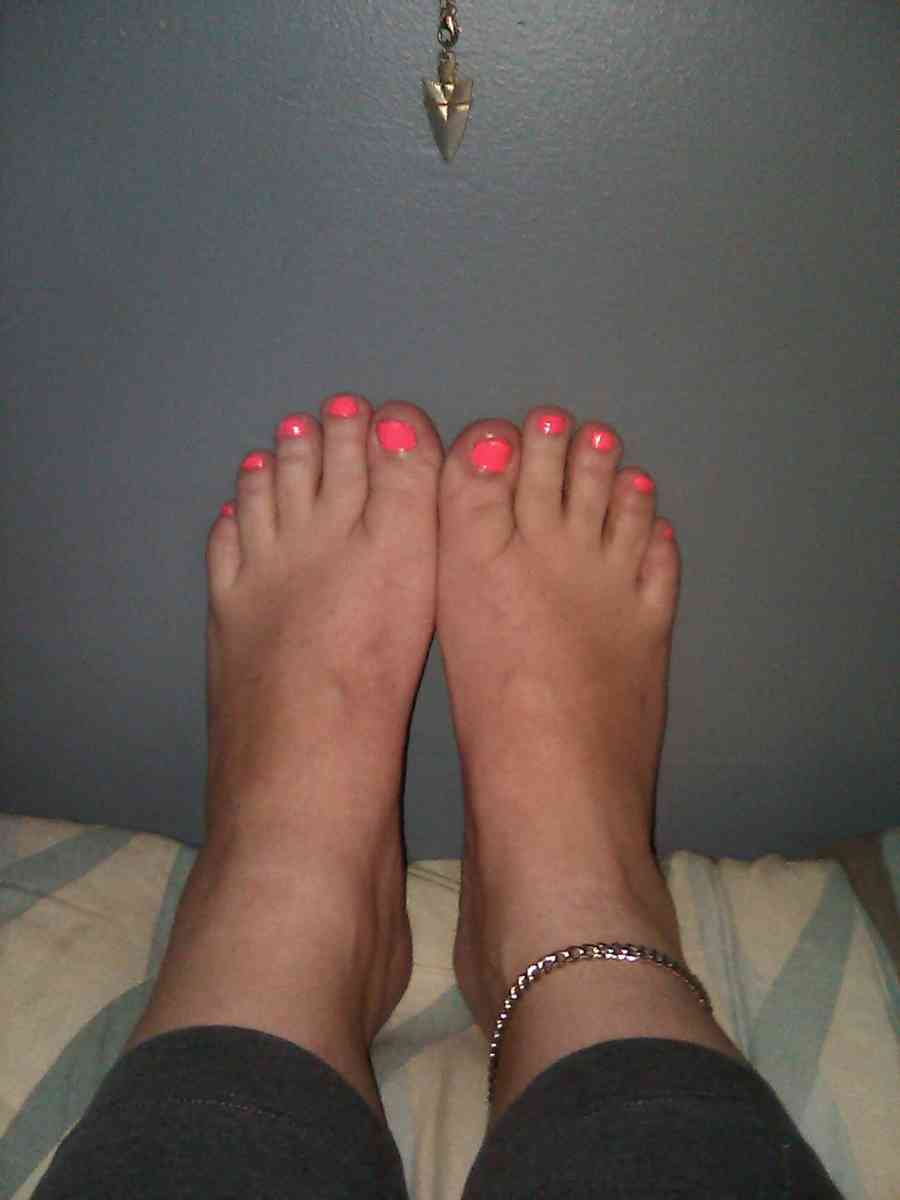 cut color style peddie Mannie brows lashes acrylics makeup - Lancaster, Ohio - FleaMarketBay