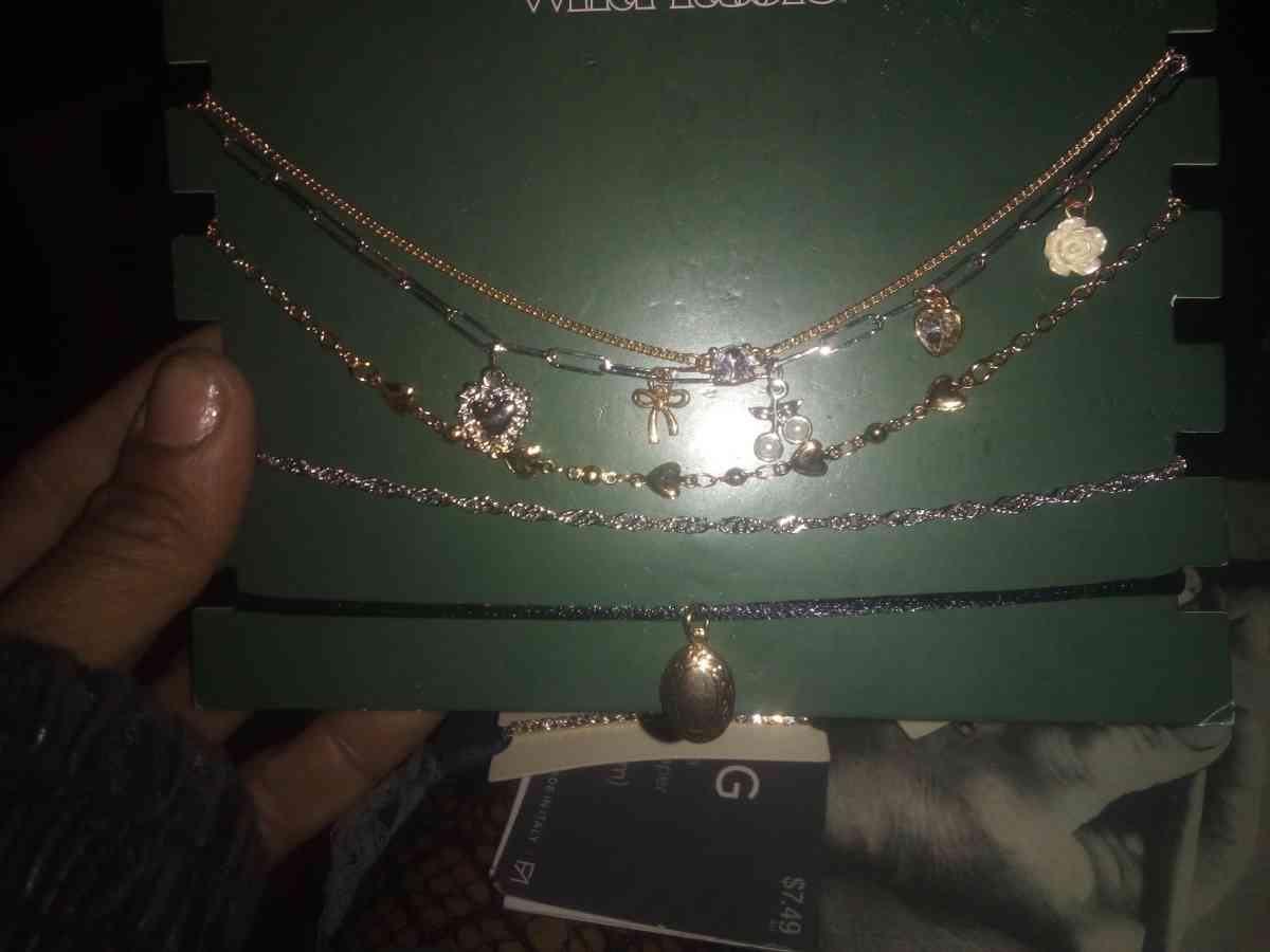 Assorted womans Jewelry - Albuquerque, New Mexico - FleaMarketBay