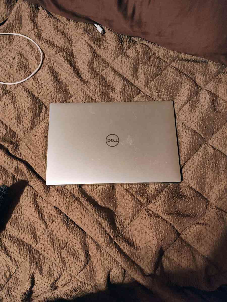 Dell XPS windows 11 touch screen - New Caney, Texas - FleaMarketBay