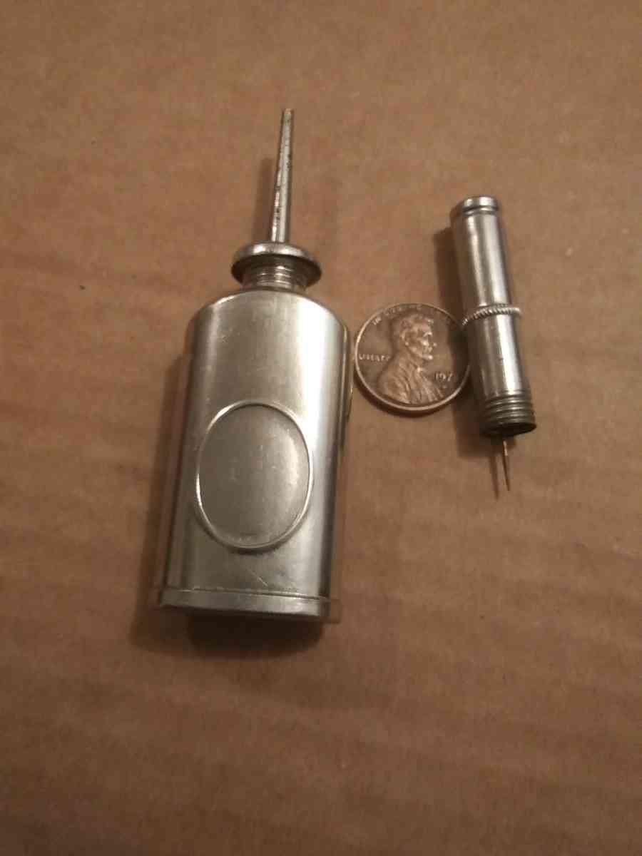 oiler can - Winlock, Washington