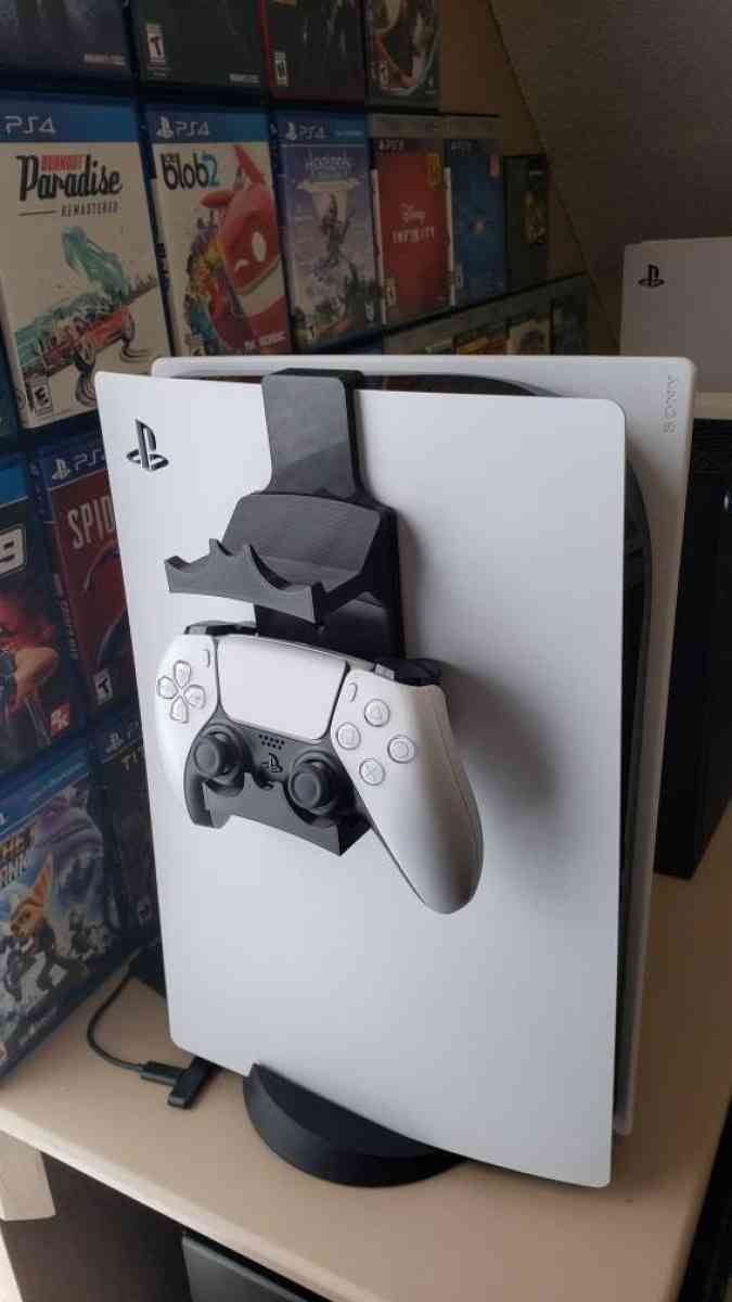 ps5 with 2 controllers - California City, California