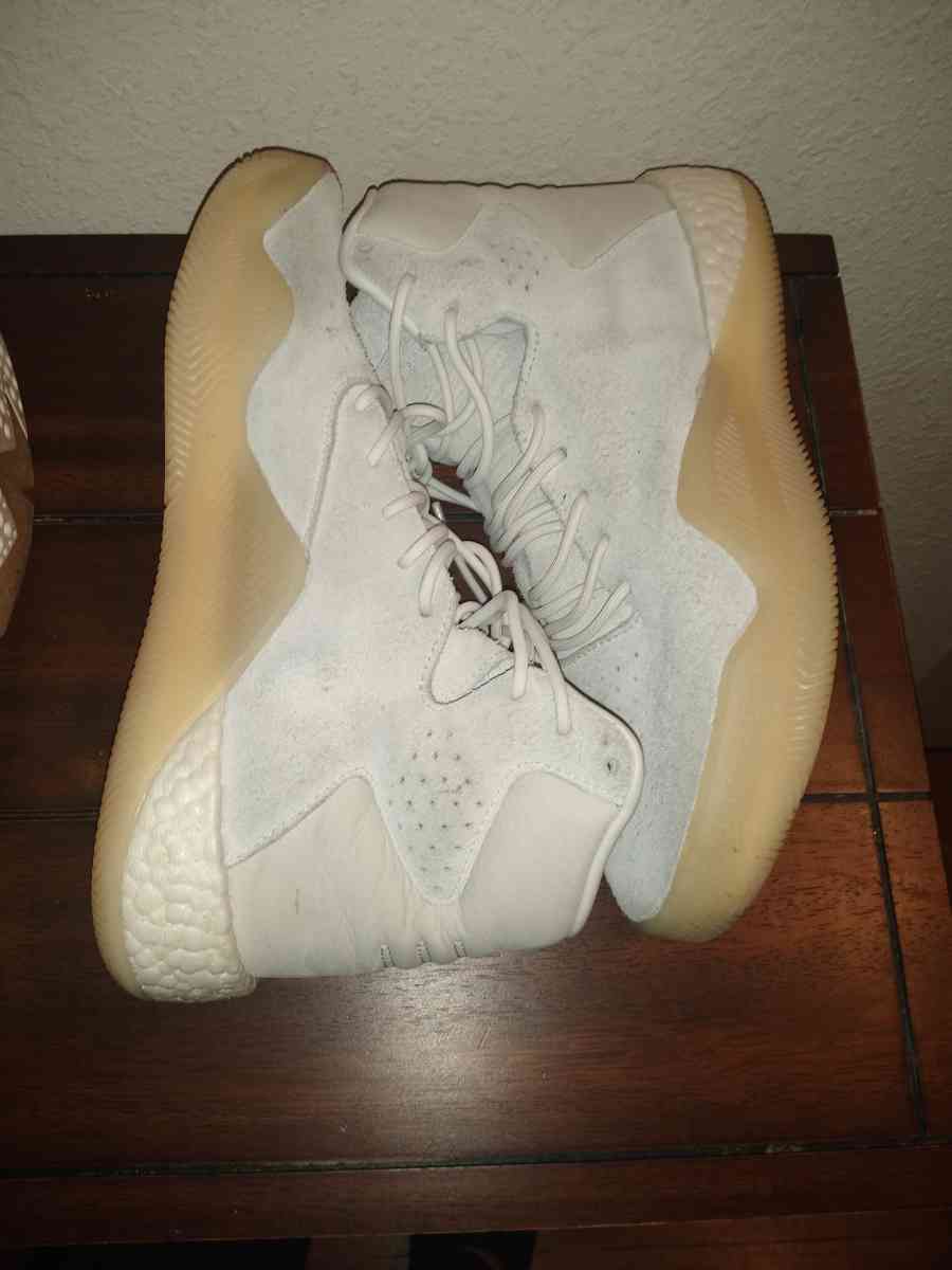 shoes - Everett, Washington - FleaMarketBay