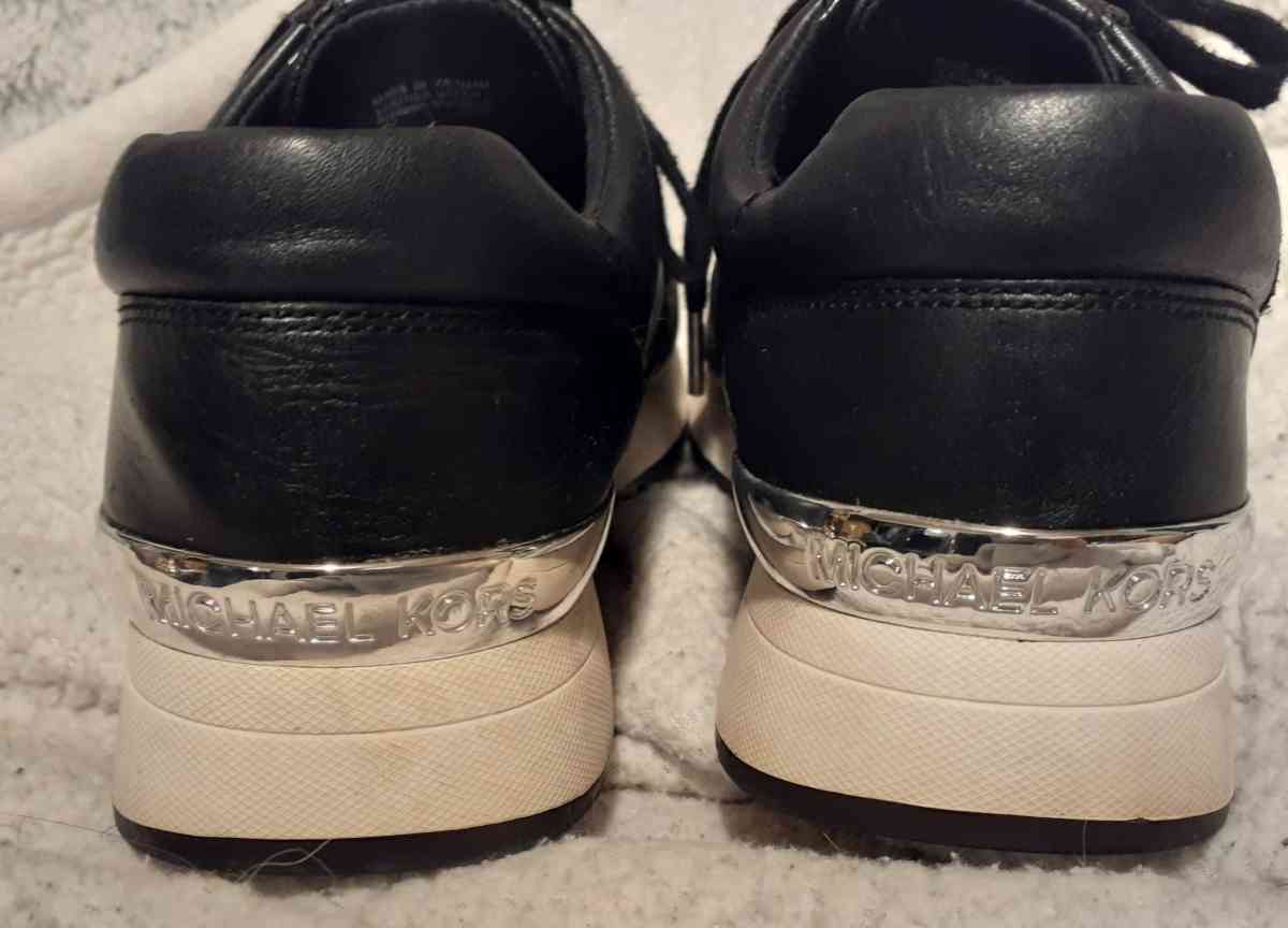 Michael Kors Allie sneakers - Washington Boro, Pennsylvania - FleaMarketBay