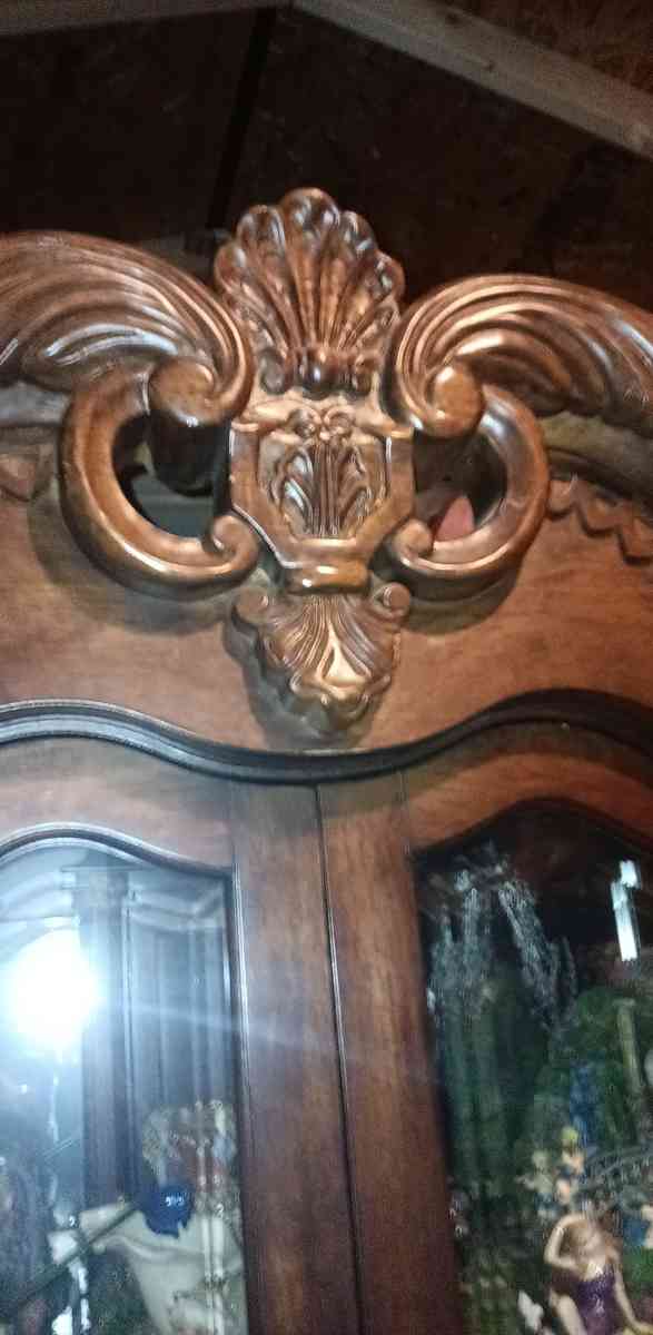 Kathy Ireland Home Cabinet With Hutch China Cabinet 69W X 17 - Weatherford, Oklahoma - FleaMarketBay