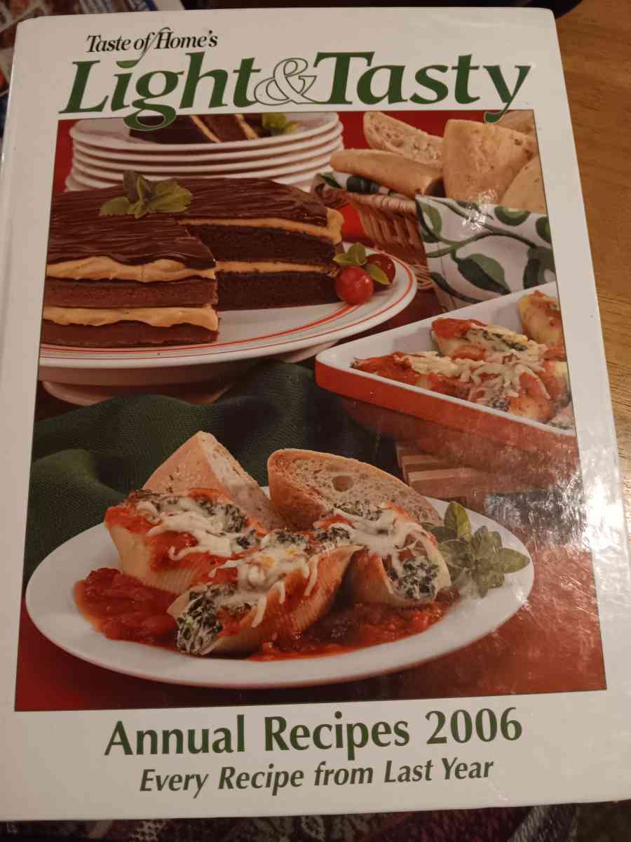 Taste of Home LightTasty cookbook 2006 - Brookfield, Missouri