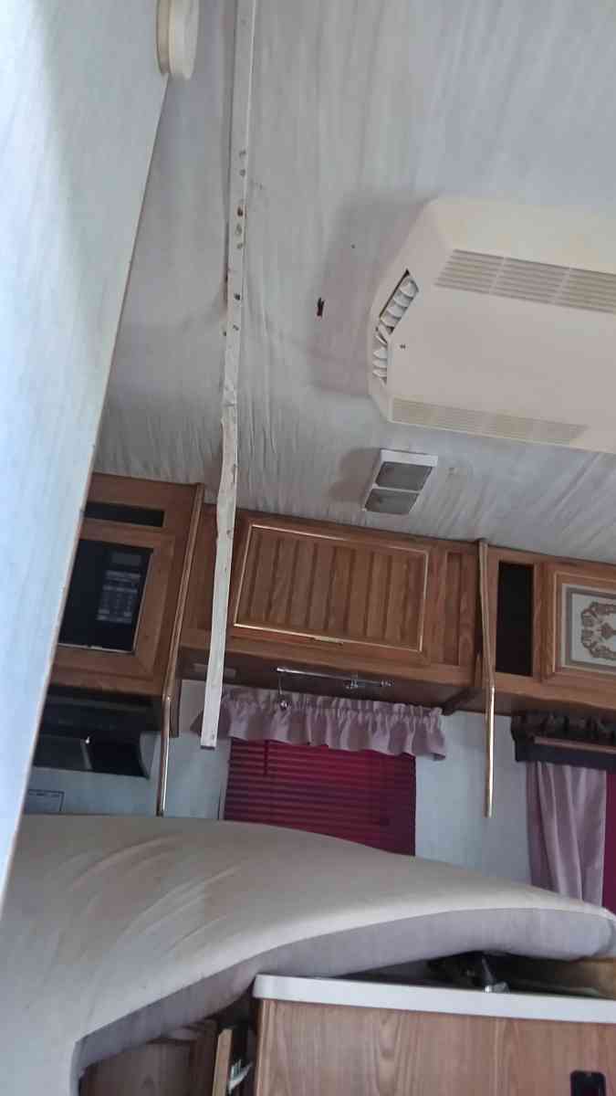 old non running RV camper - Henderson, Colorado - FleaMarketBay