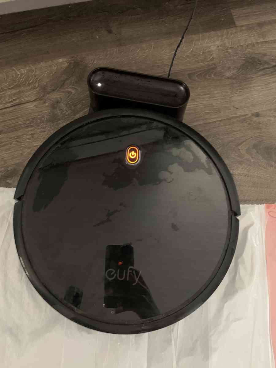 robot vacuum - Belleville, Michigan - FleaMarketBay