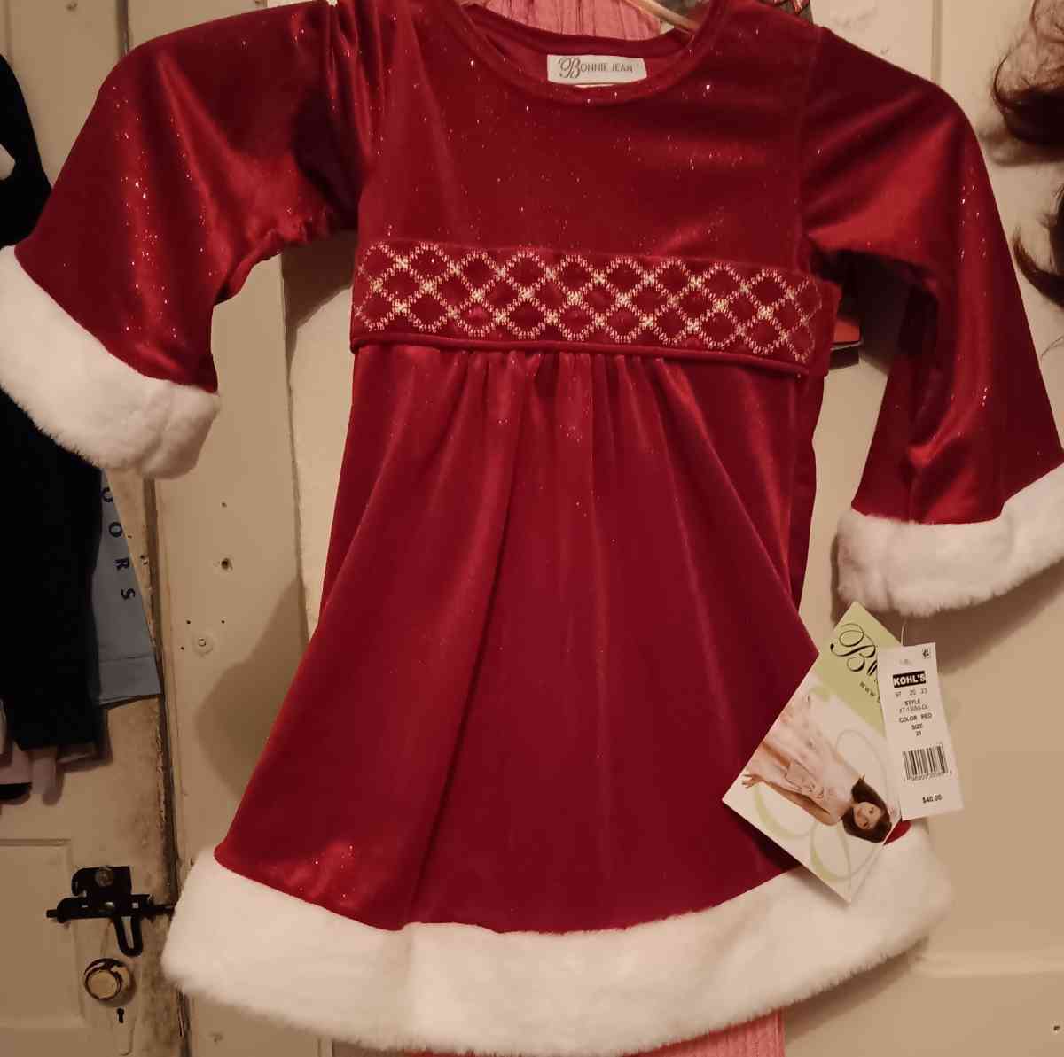 Christmas dress - Opelika, Alabama