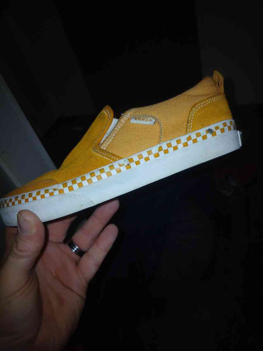 vans brown slip on for little boys size 4 - Jasper, Alabama - FleaMarketBay