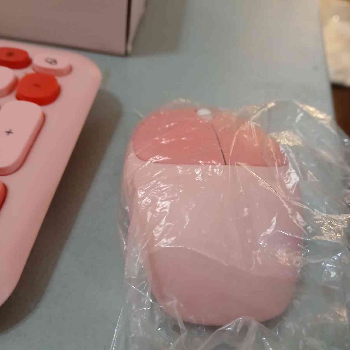 MOFii wireless mouse and keyboard set - Indianapolis, Indiana - FleaMarketBay