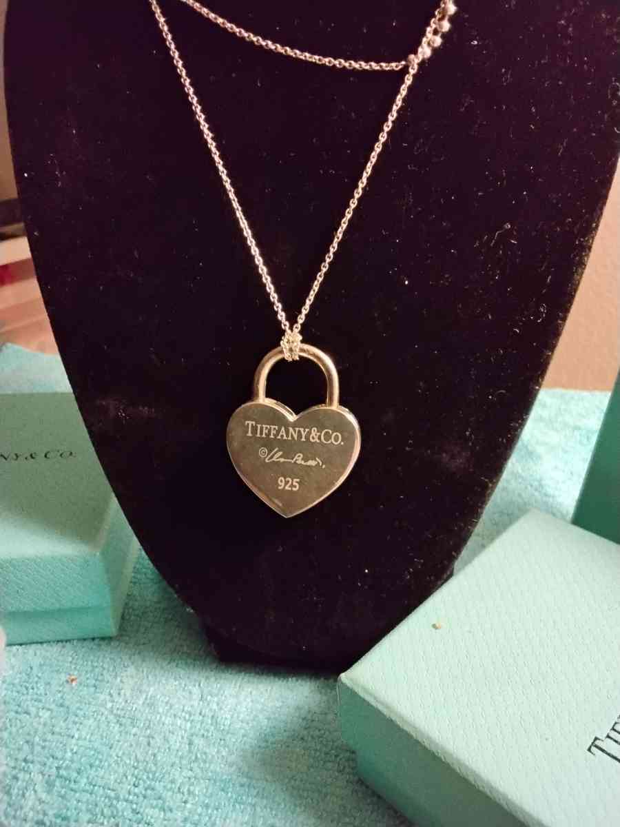 TIFFANYCO HEART LOCK NECKLACE - Brookfield, Massachusetts - FleaMarketBay