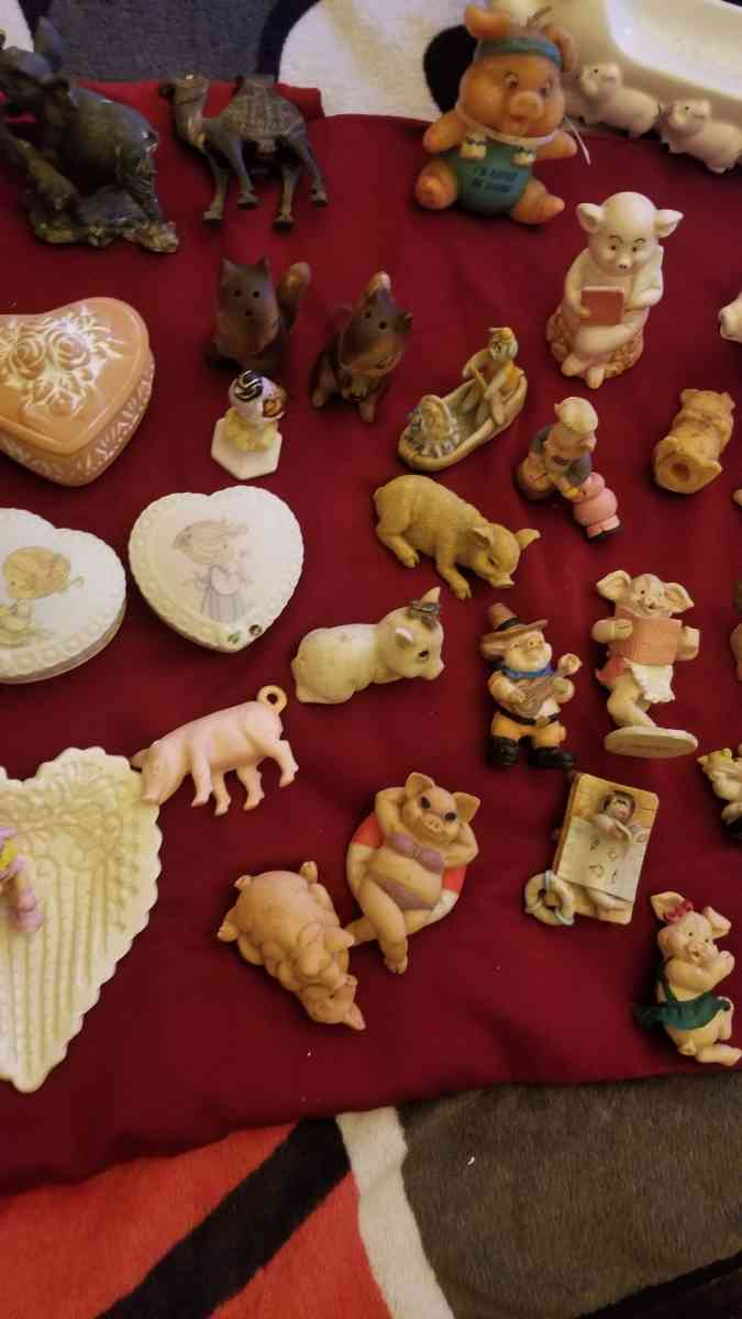 Knickknacks - Pensacola, Florida - FleaMarketBay