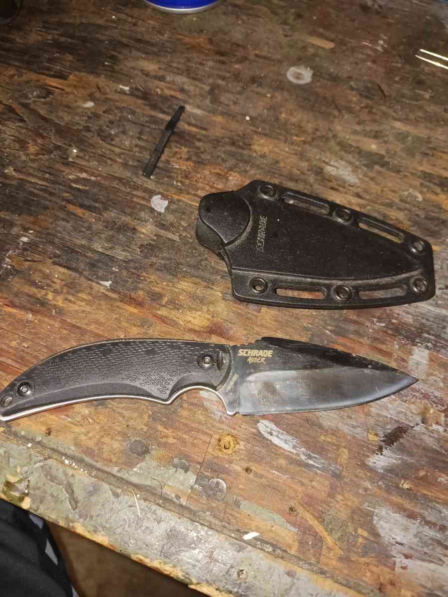 Schrade Adder Fixed Blade Knife Drop Point Satin Blade Polym - Greer, South Carolina - FleaMarketBay