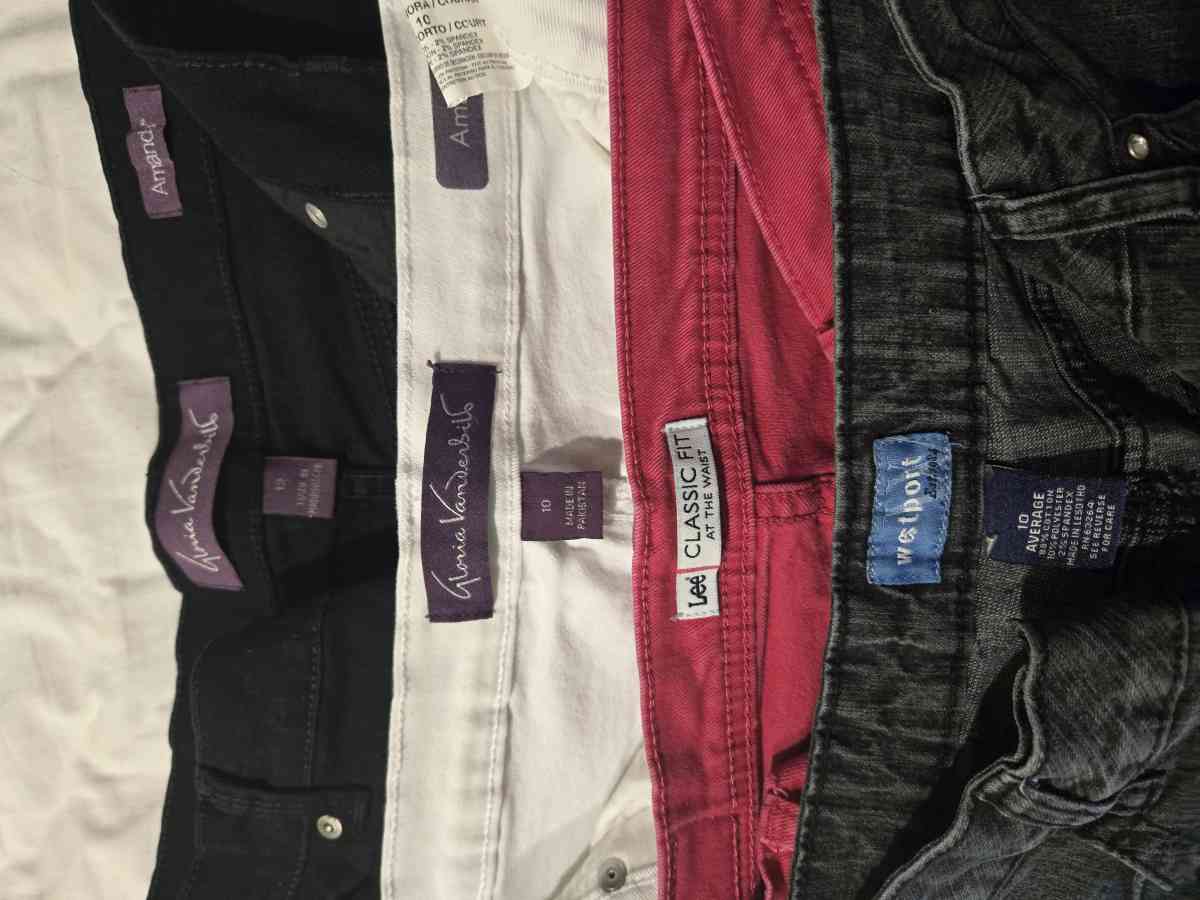 women jeans 6 pair - Tavares, Florida - FleaMarketBay