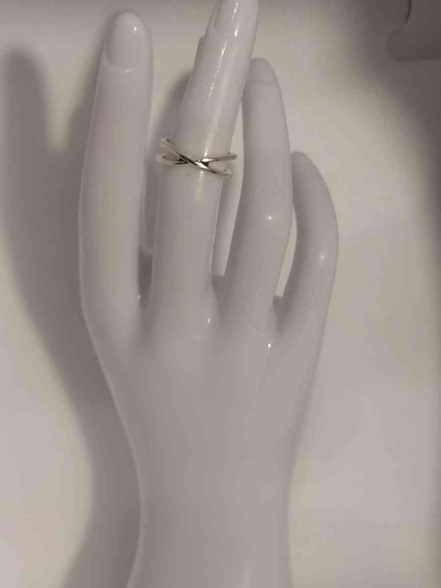 Silver Criss Cross Ring - Roanoke, Virginia - FleaMarketBay