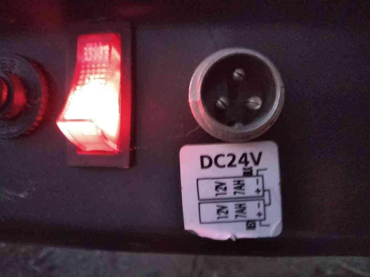 seated razor scooter e300 - Frederick, Maryland - FleaMarketBay