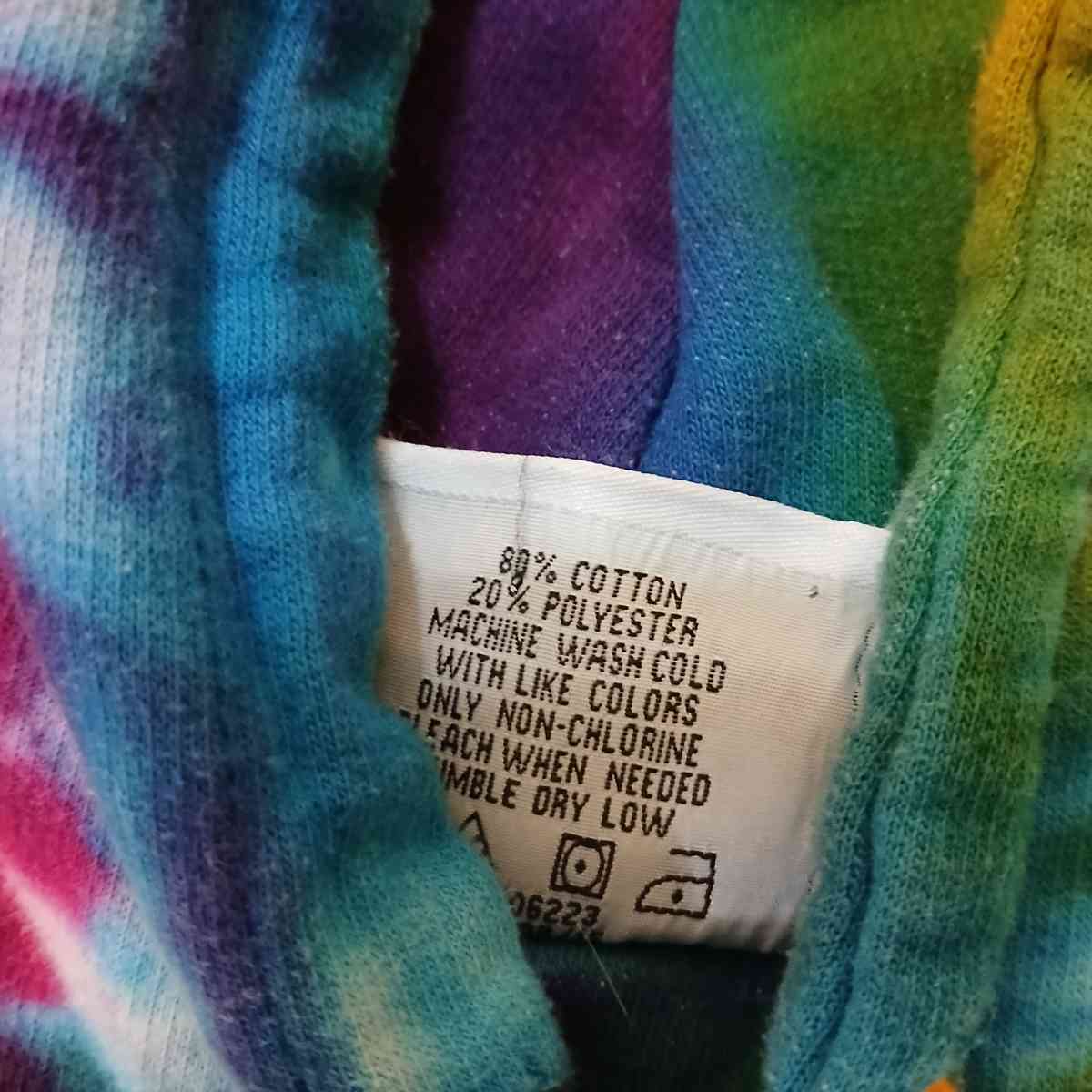 Colortone dyed rainbow hoodie - Indianapolis, Indiana - FleaMarketBay