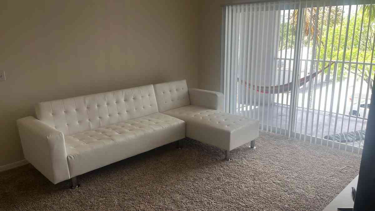 sof cama - Miami Beach, Florida - FleaMarketBay