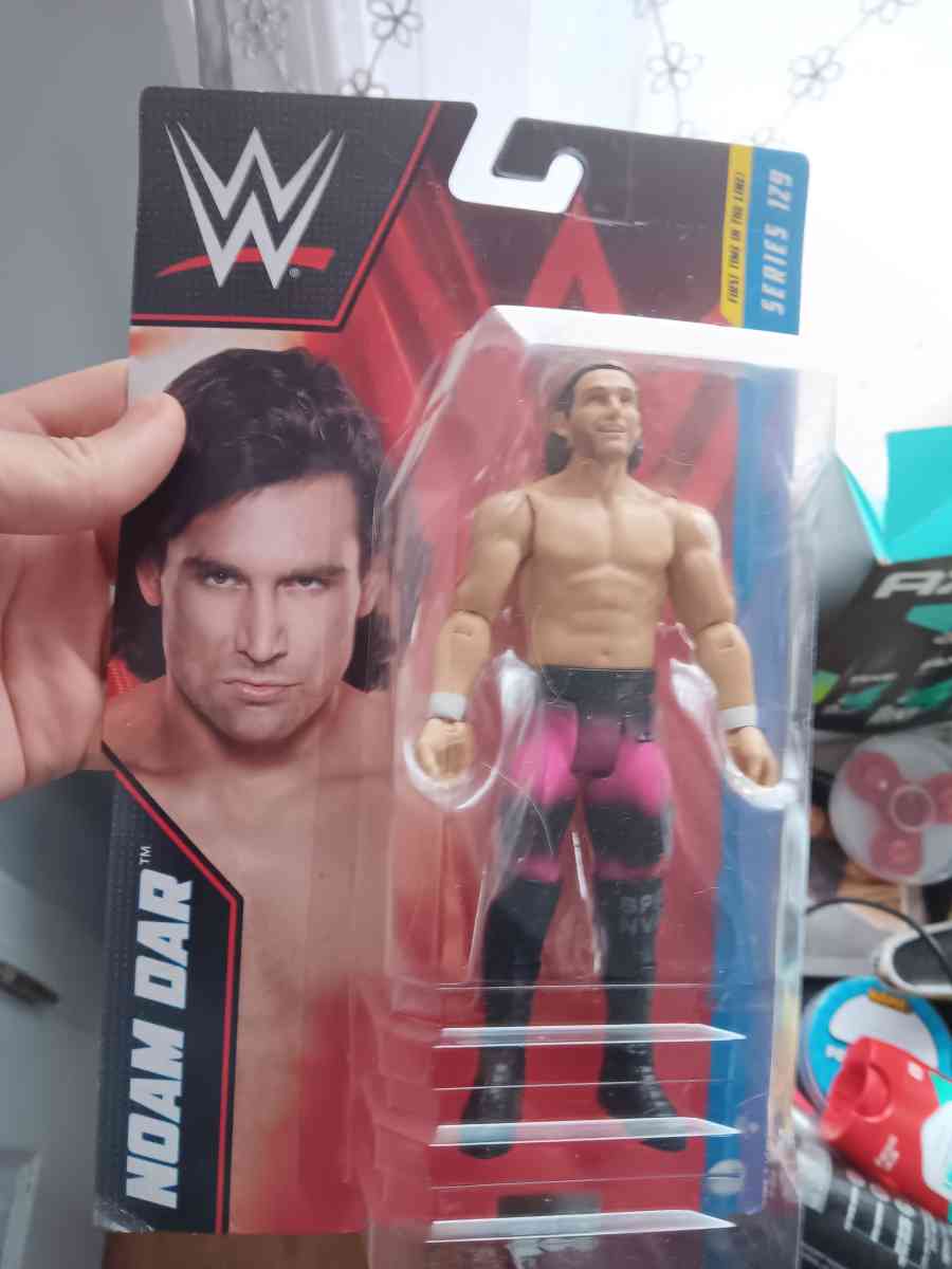 Noam dar wwe figure basics - Jermyn, Pennsylvania