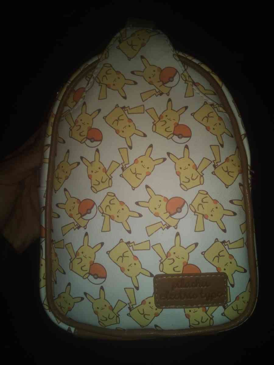Bloworld Pikachu Electric type sling purse - Albuquerque, New Mexico