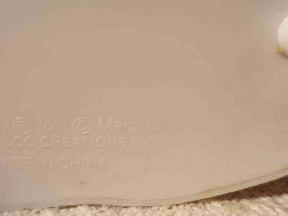 MMs Christmas toy 1999 - Clinton, Massachusetts - FleaMarketBay