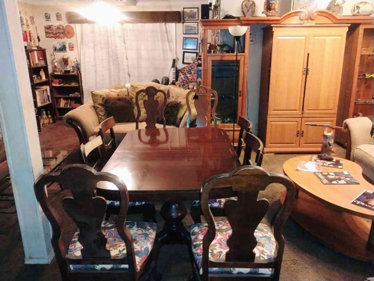 dining room table and chairs from 1940 to 1960 - Tulsa, Oklahoma
