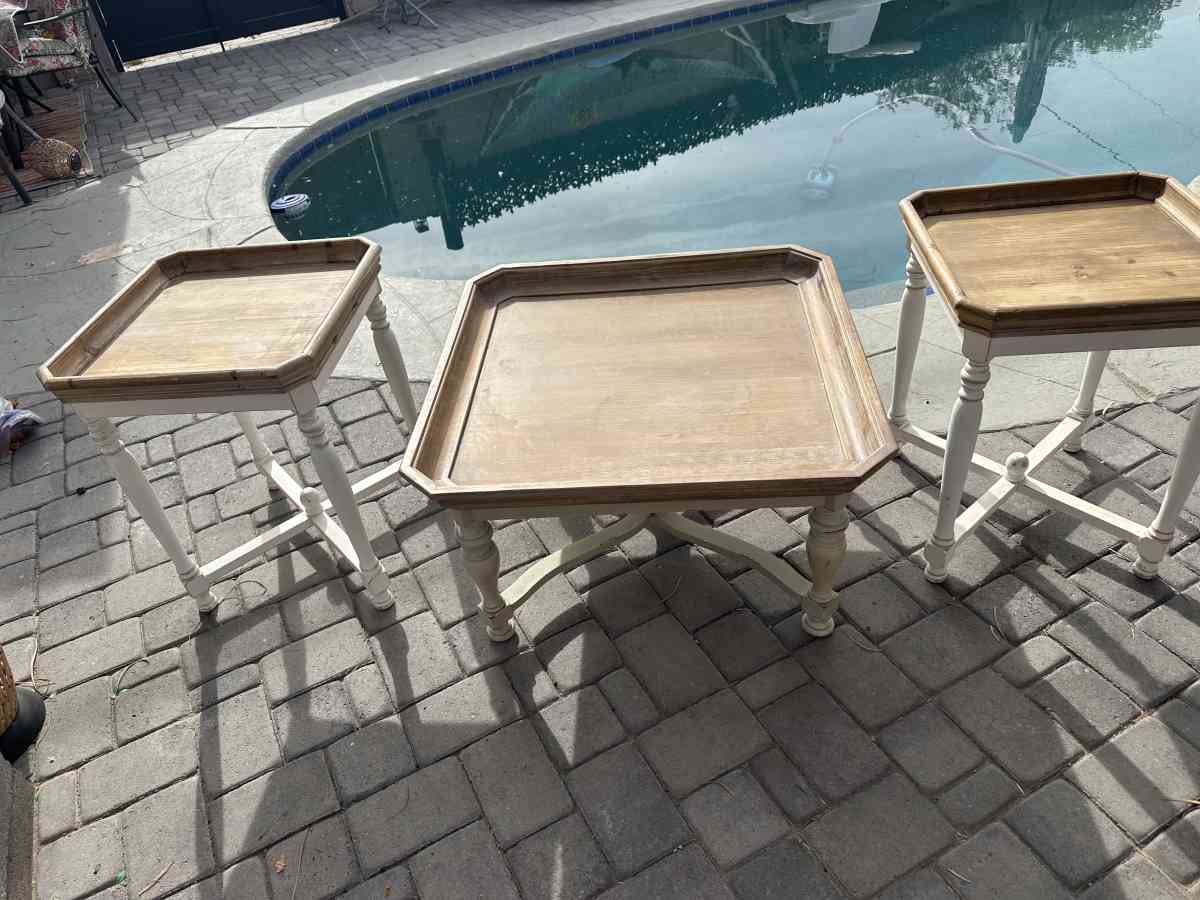 Wooden Coffee and Side Table Set - Tempe, Arizona - FleaMarketBay